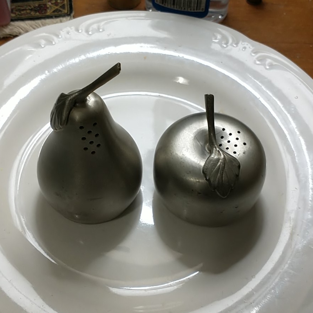 Webpewter apple and pear salt and pepper shakers